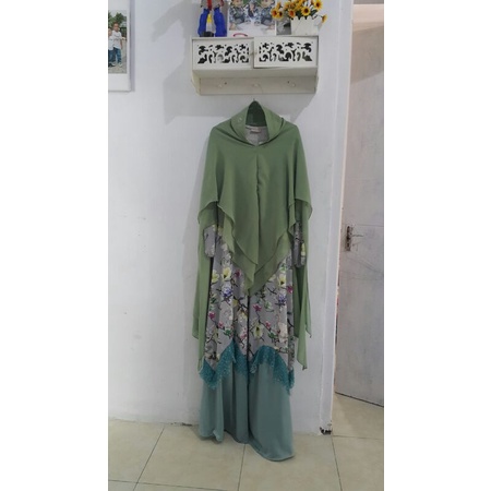 dress/gamis original branded queena set hijab/khimar syari mewah swarovski preloved/second/bekas lik