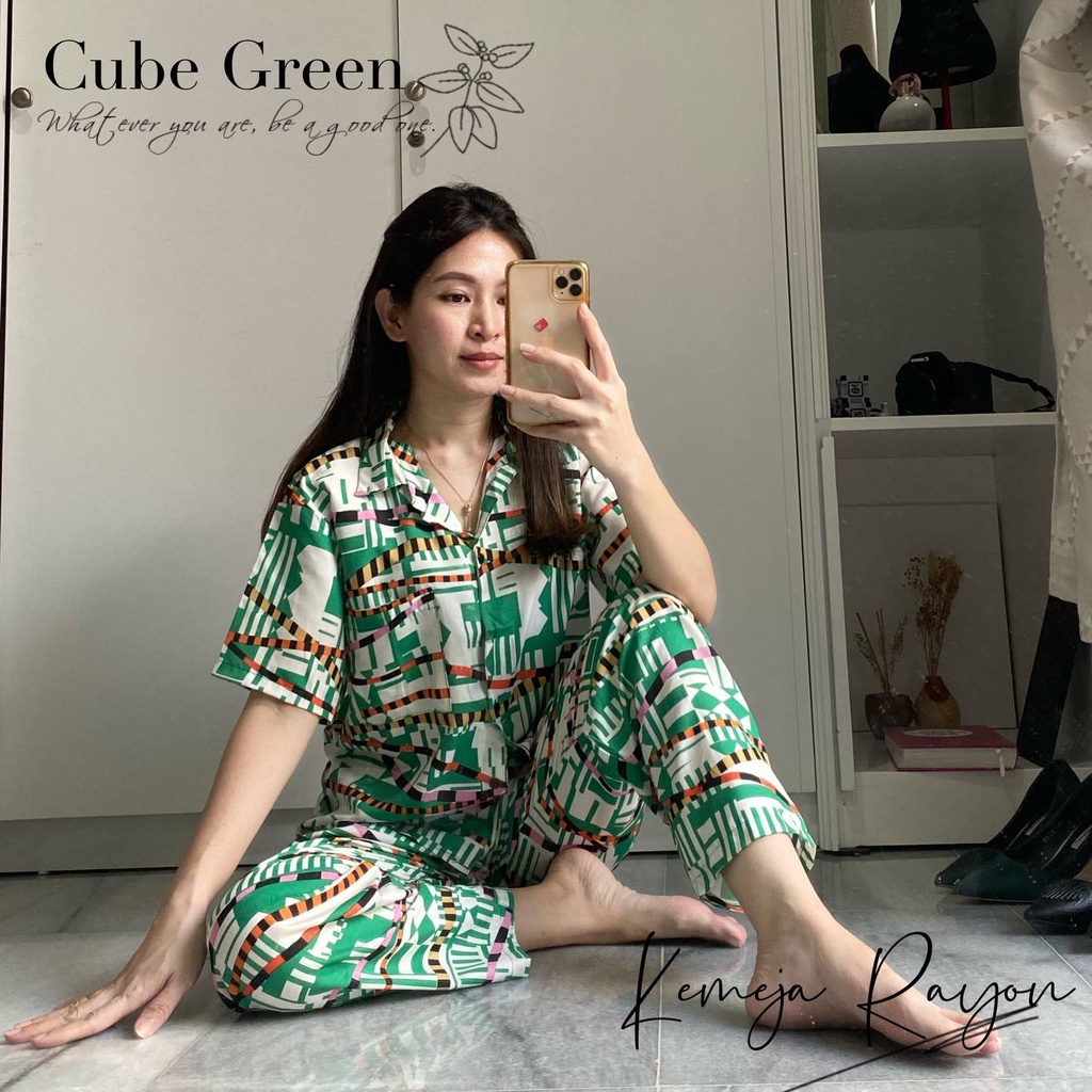 IZANY Piyama One Set Kemeja Pendek / Daily Set Kemeja Allsize Rayon Dischart-CUBE GREEN
