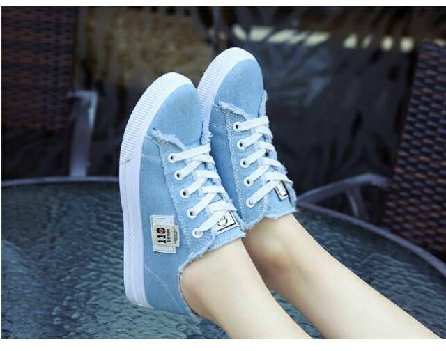 KETS JEANS DENIM BIRU MUDA DAN HITAM