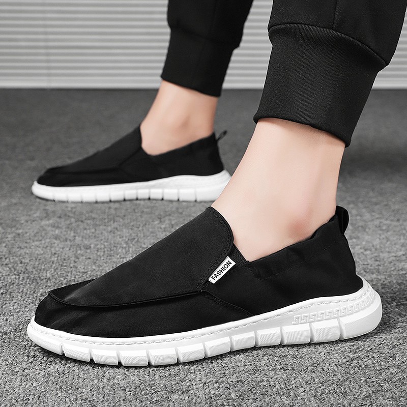 Highland Sepatu Pria Tanpa Slip On Cowok Original Sepatu Casual Kasual Sport Air Sepatu Tanpa Tali Sepatu Olahraga MC104