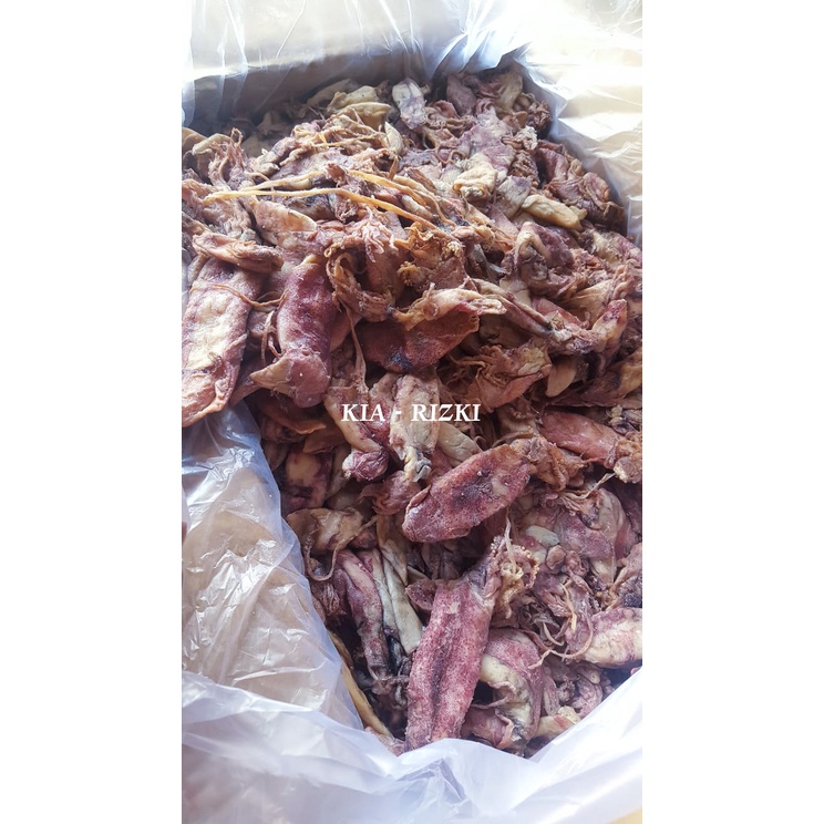 

CUMI ASIN KERING 4-8cm 1KG - KIA RIZKI