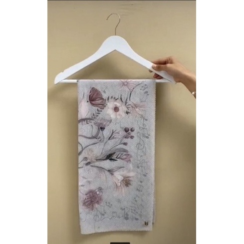 Nada Series “Dis” Buttonscarves