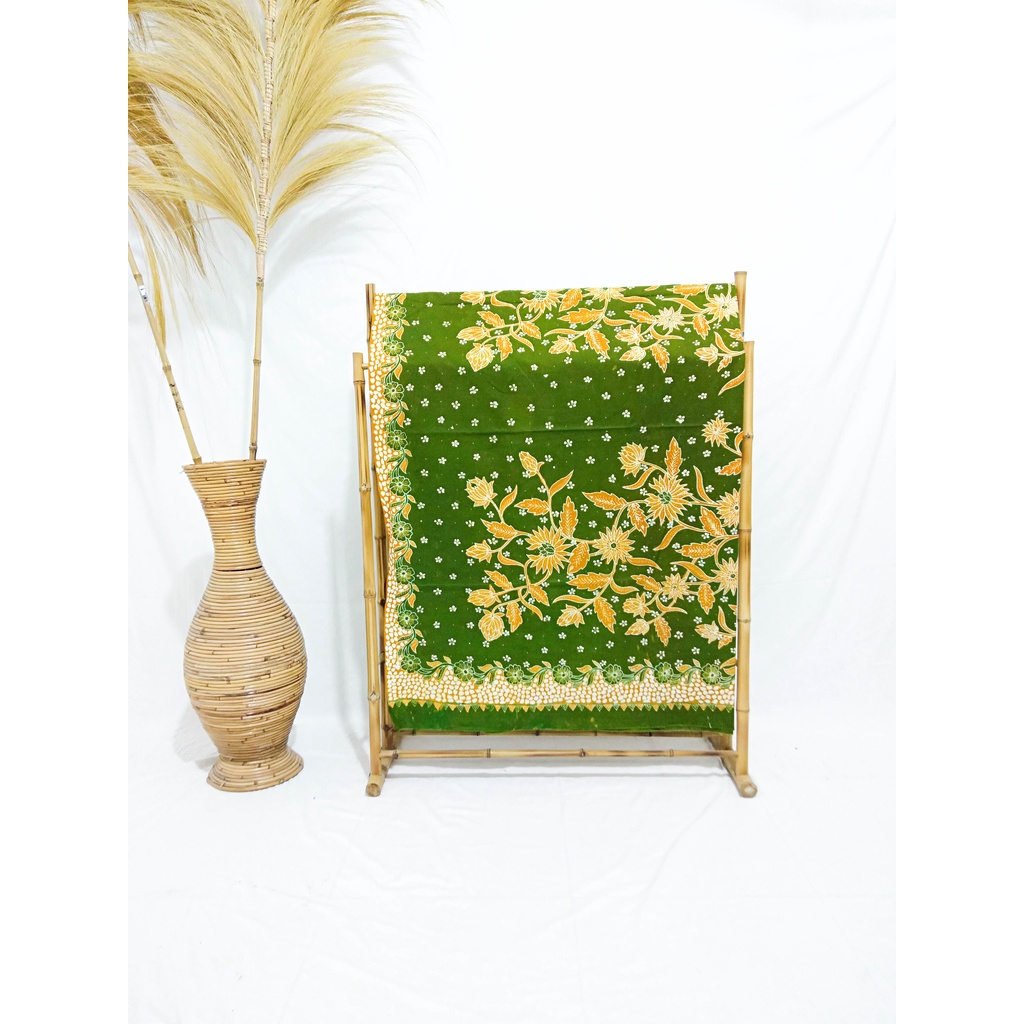 Batik Tulis Lasem 2 Warna Motif Buketan Melatar Pinggir Krecak