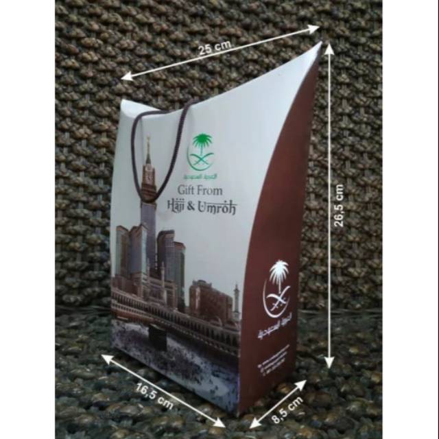 

tas oleh oleh haji dan umroh / paper bag