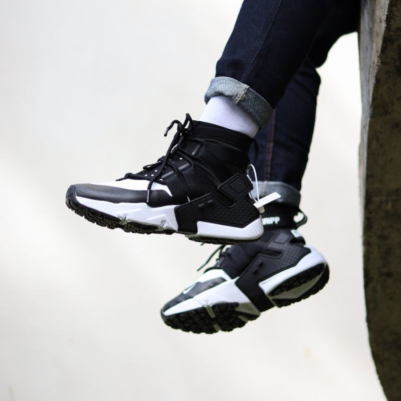 Nike huarache gripp oreo / Sepatu Nike / Sepatu pria