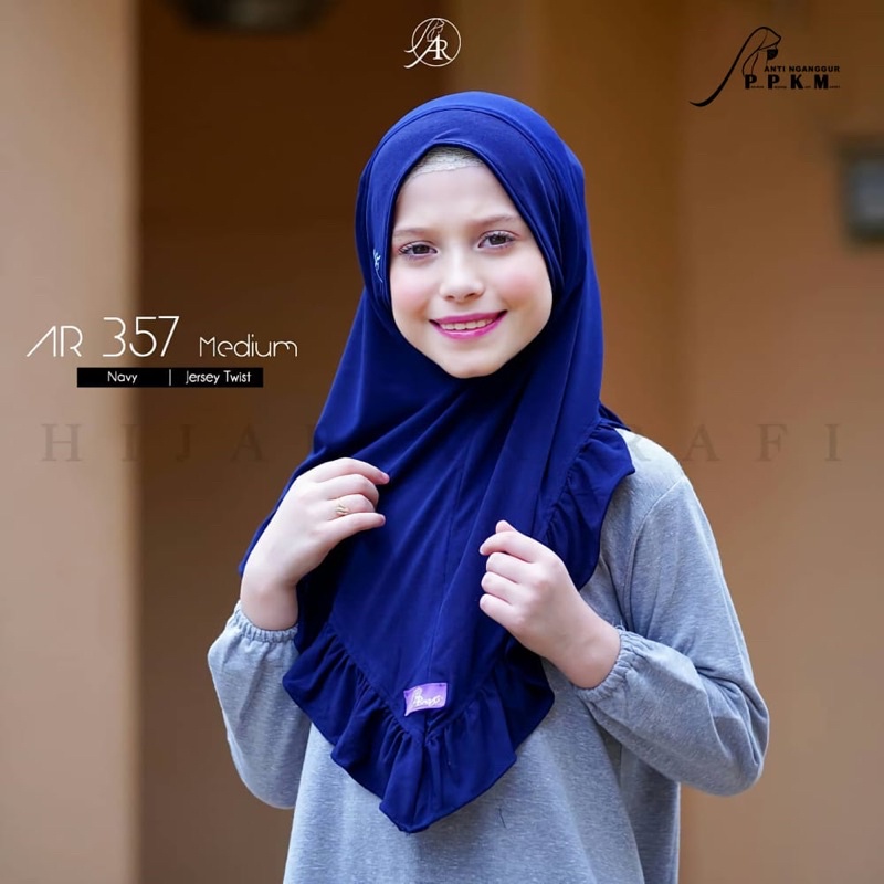 Hijab arrafi AR 357 medium hijab instan rempple semipet || INAYAHHIJAB-Navy