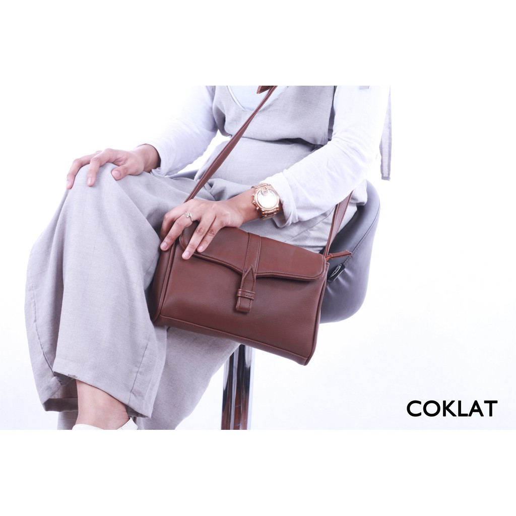 Tas wanita premium - sling bag lokal rasa import - Escortbags