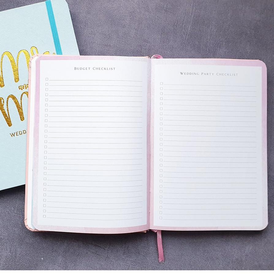 

Terkinibukuqu Wedding planner - Buku Nikah - Wedding Journal Mr & Mrs