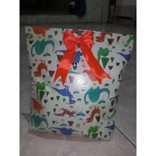 

bungkus kado instant 23 cm x 25 cm free pita hias