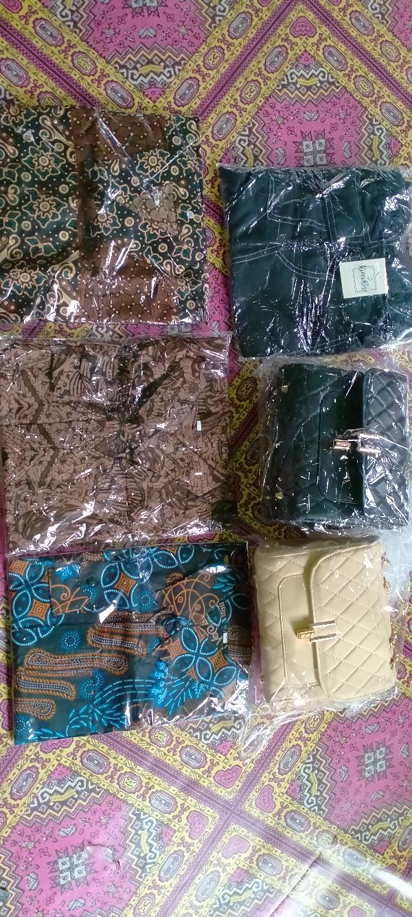 Kemeja Batik Pria Lengan Panjang Motif Seno Biru