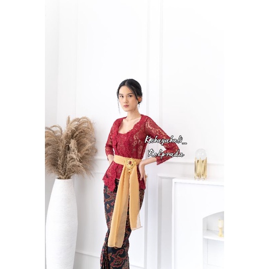 AURA SERIES KEBAYABALI MOTIF BUNGA LENGAN PANJANG KEBAYA KONDANGAN MURAH