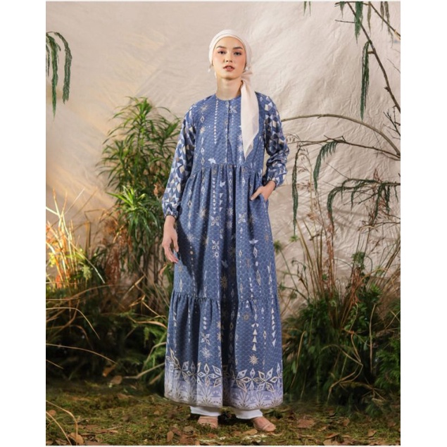 READY Frozen Snow Queen Dress navy size XS by Geulis