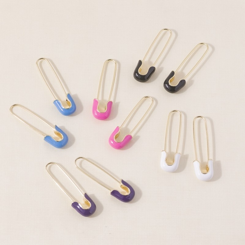 Anting Stud Enamel Bentuk Paperclip Warna Permen Gaya Punk Gothic Vintage Untuk Wanita