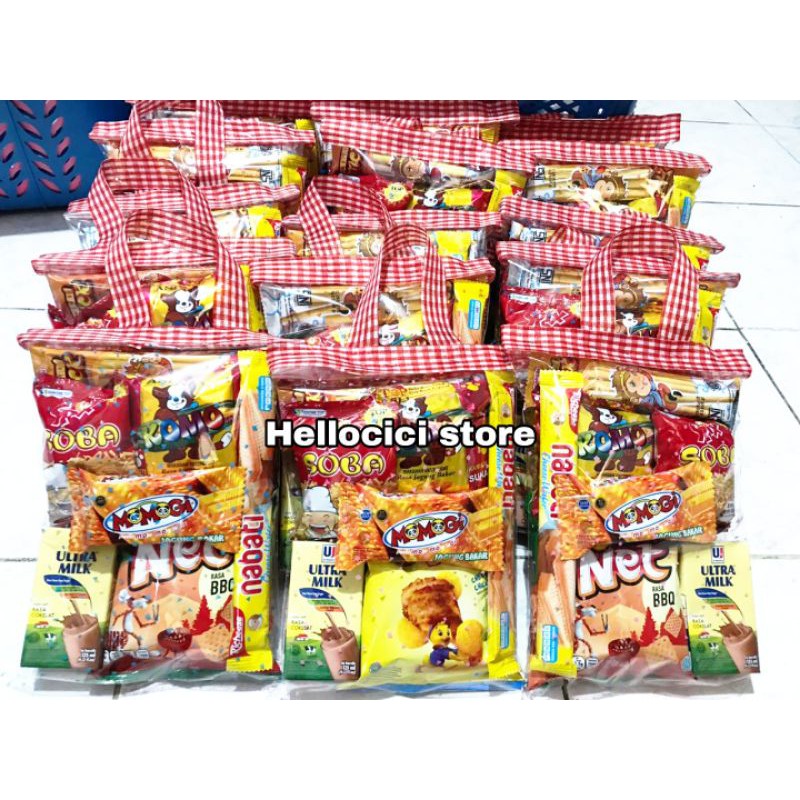 

FREE CARD PARCEL BINGKISAN SNACK KEMASAN ULTAH
