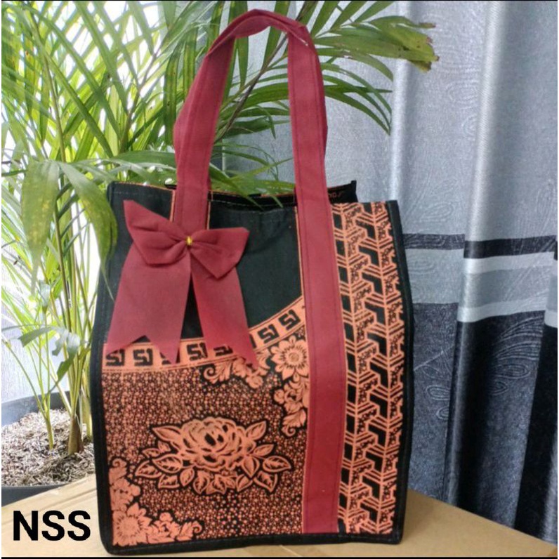 tas hajatan batik mewah 22 harga per lusin isi 12 psc