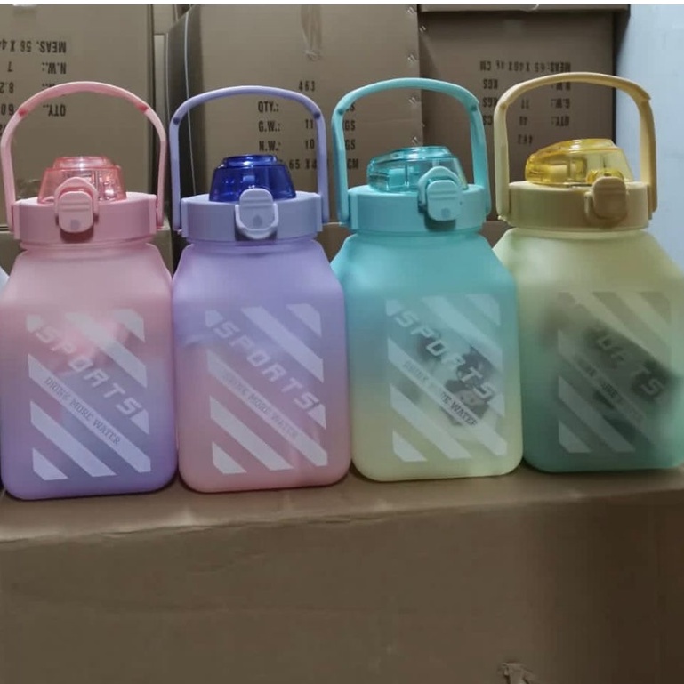 Botol Minum Kotak 1500ML Gradasi Warna