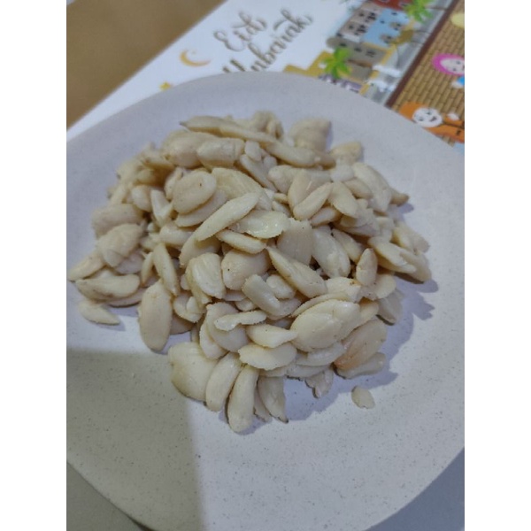 KACANG KENARI 250 Gr