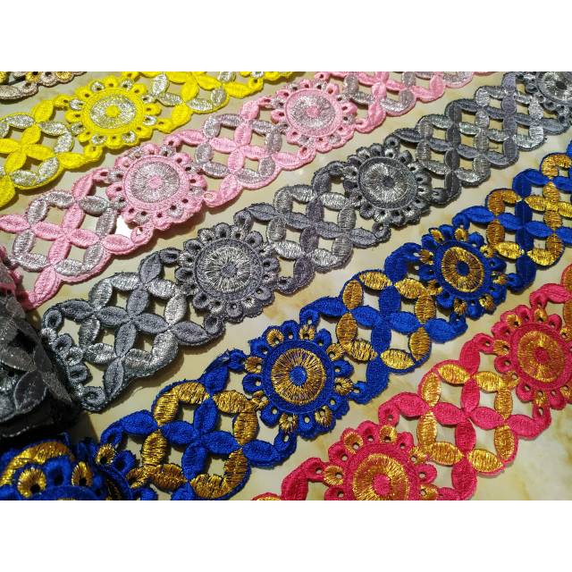 Renda Bordir Roll Pinggiran Kebaya Bilik