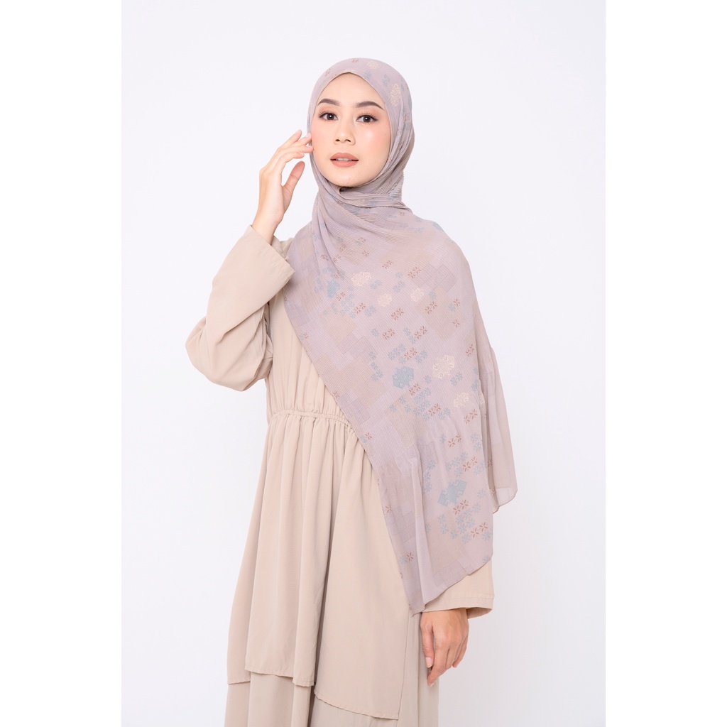 ZM Zaskia Mecca - Aili Sepia Pashmina Plisket - Jelita Indonesia - Edisi Toraja-3