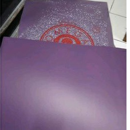 

HJK Kertas Sampul Warna Buku Skripsi Omega Foil Karton Cover Omega Foil Paper Isi 50lembar