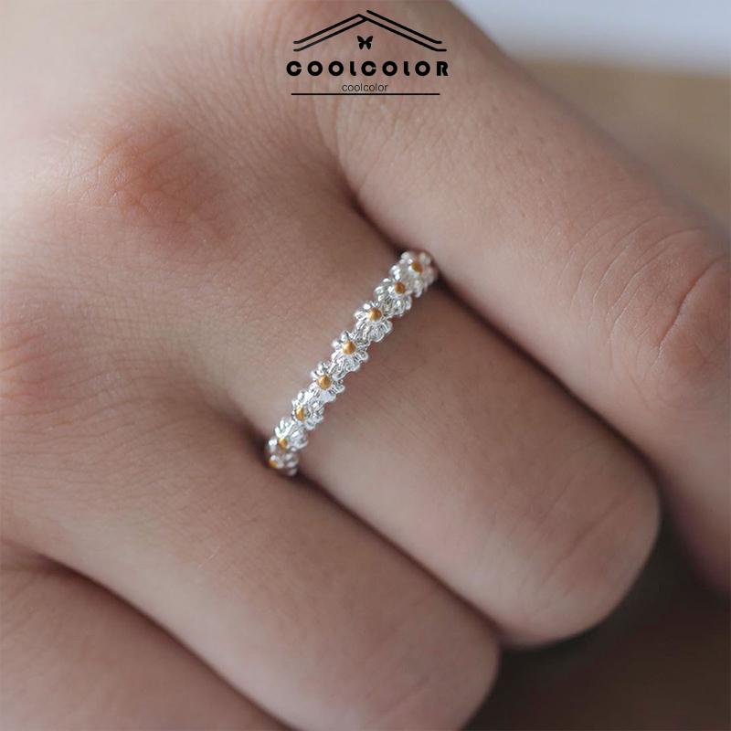 COD🩸Cincin Kreatif Sederhana Daisy Ring Fashion Temperamen  Korea Aesthetic Fashion Ring Jewelry Perhiasan Aksesoris