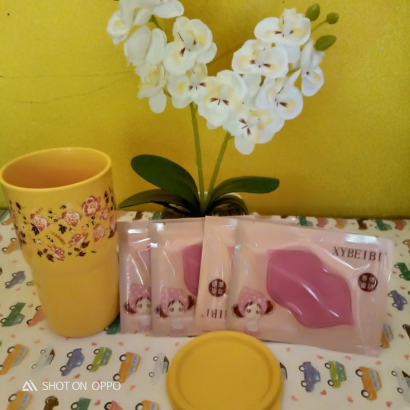 Tupperware Rosetta Tumbler