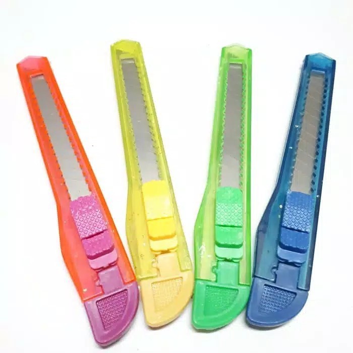 

(TO) pisau cutter bening kecil