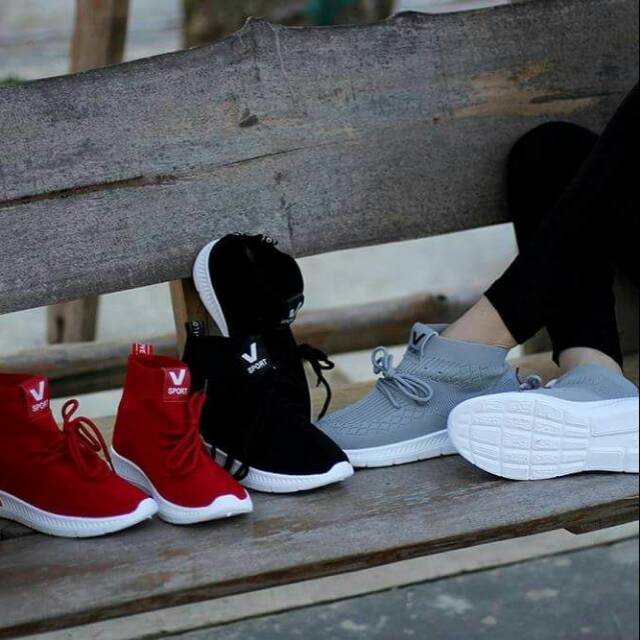 l Sepatu Snaekers Upseo Tsexo Sport.
Series A10#
Only 3 Colours : Red, Black, Grey