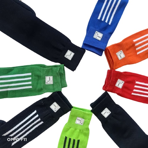 KAOS KAKI BOLA FUTSAL KAOS KAKI SEPAKBOLA PANJANG TINGGI SELUTUT  WARNA MERAH HITAM PUTIH