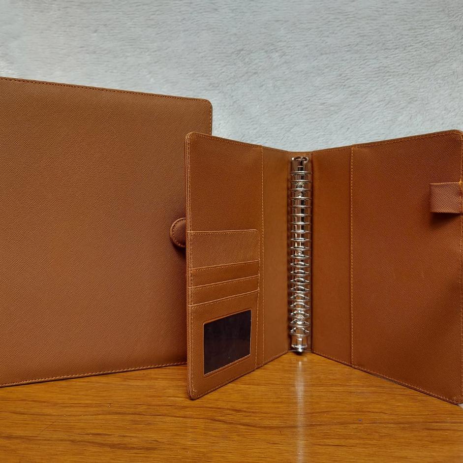 

ハ BINDER POLOS EXCLUSIVE 12 WARNA PILIHAN A5 DAN B5 Trend