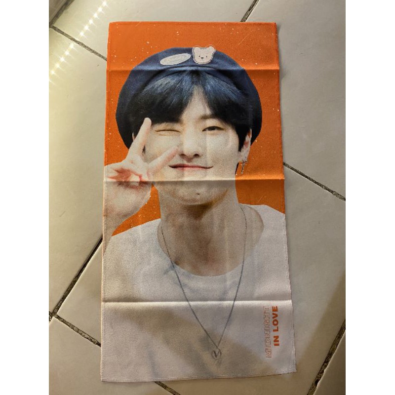 SLOGAN SEUNGYOUN ( WOODZ  )