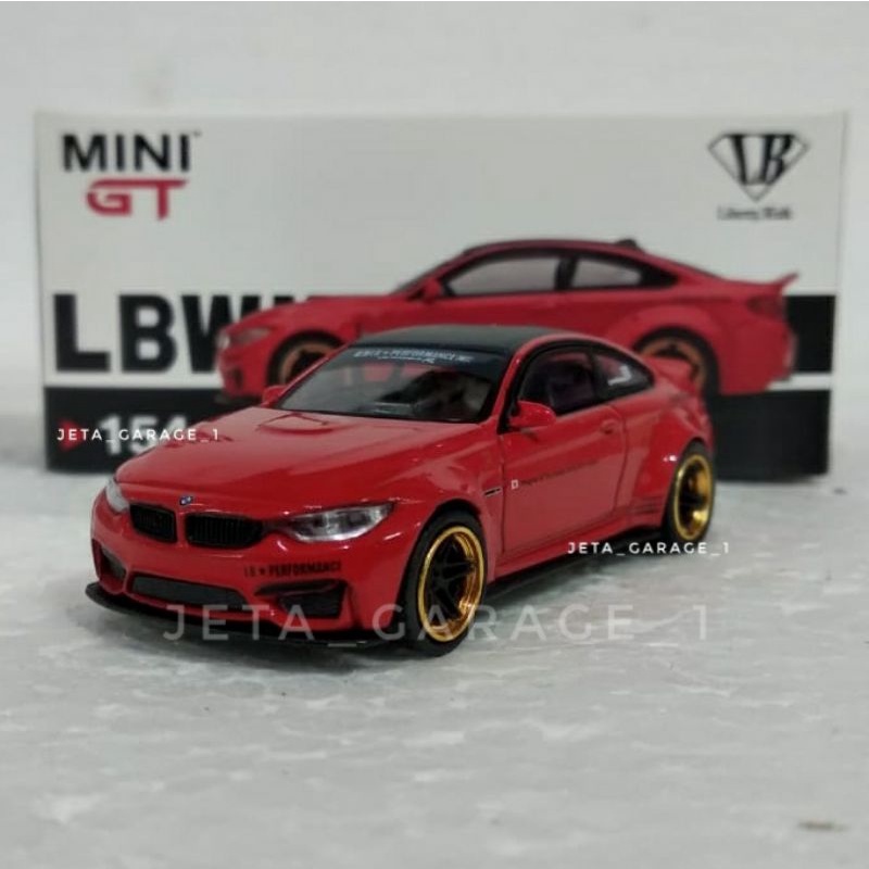 Minigt no. 154 Skala 1:64 BMW M4 Liberty walk