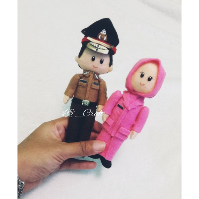 1pasang Boneka bhayangkari POLRI