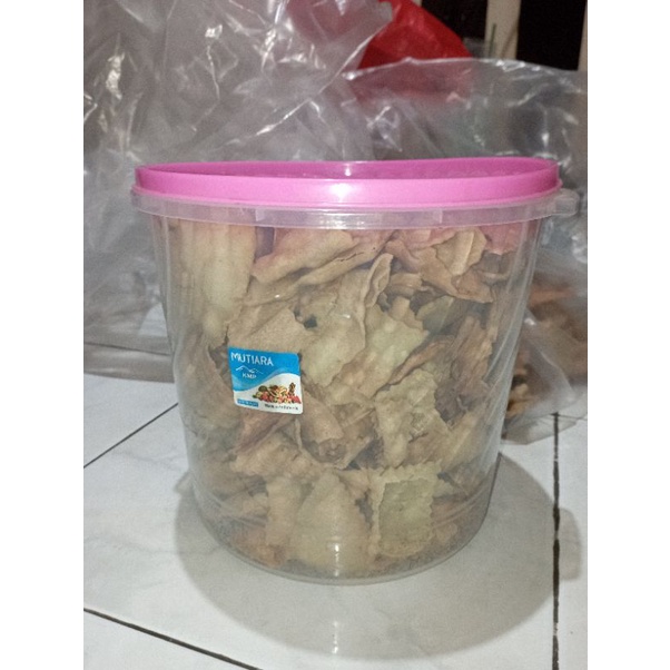 

kue bawang/keripik bawang/makanan ringan