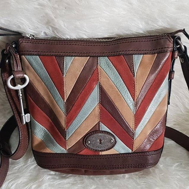 FOSSIL MADDOX HOBO CHEVRON CROSSBODY