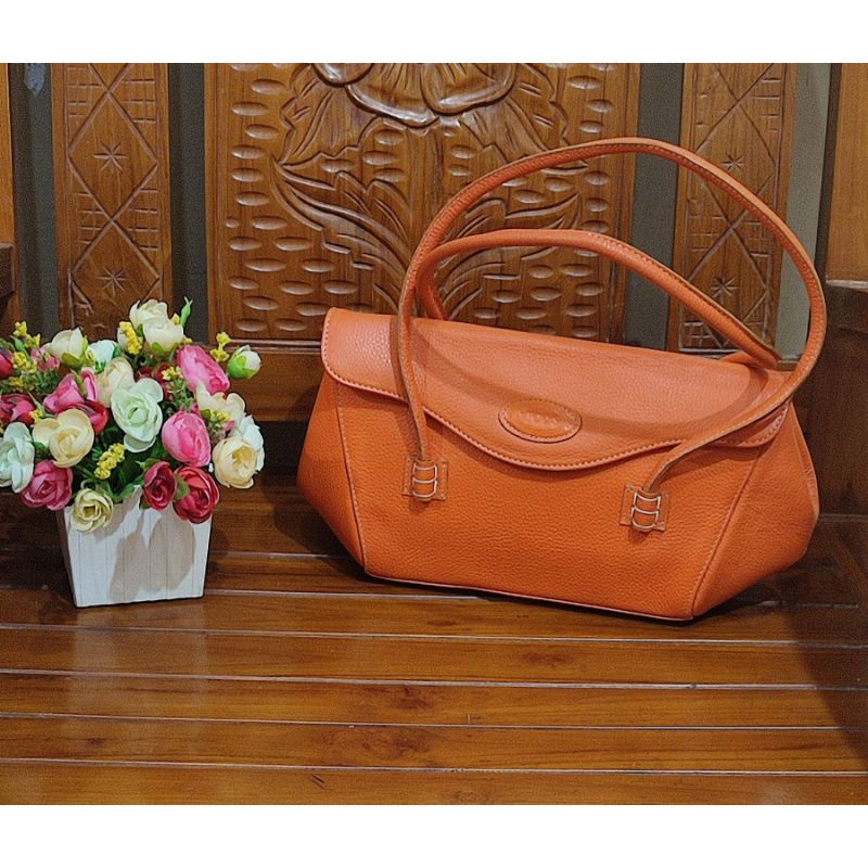 Tas Kulit Tod's Preloved