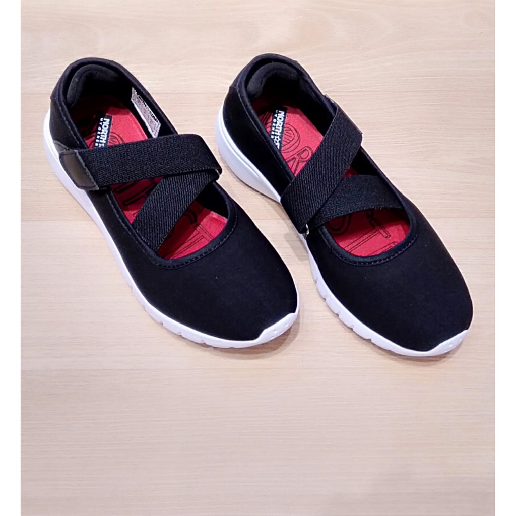 Bata Sepatu Sekolah Anak Perempuan Nort Star 5616546