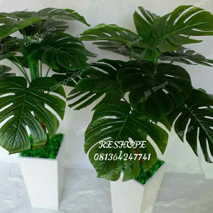 bunga plastik monstera pot/pohon monstera/pohon plastik/bunga hias