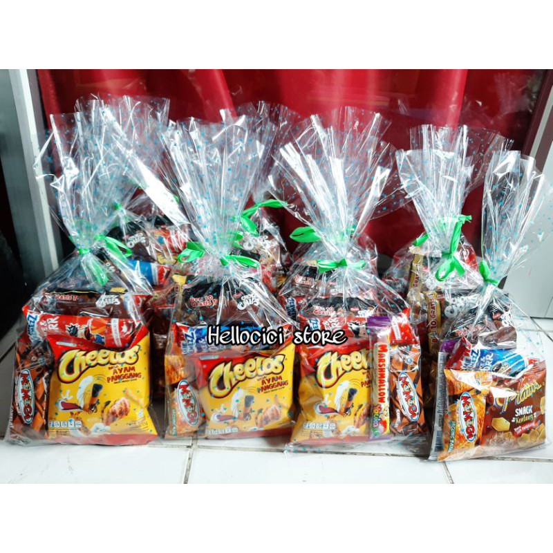 

PARCEL SNACK KEMASAN CANTIK PITA SATIN ULANG TAHUN