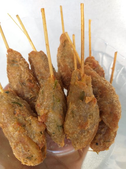 Sprei Katun Star Motif Moo Moo Hitam