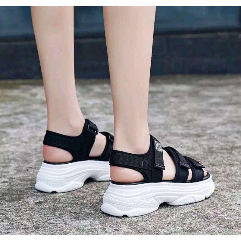 Sandal Tali Gunung Wanita Korea