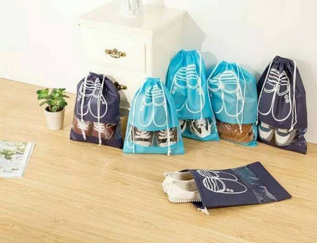 Kantong Penyimpanan Sepatu Serut Portable Travel Shoes
