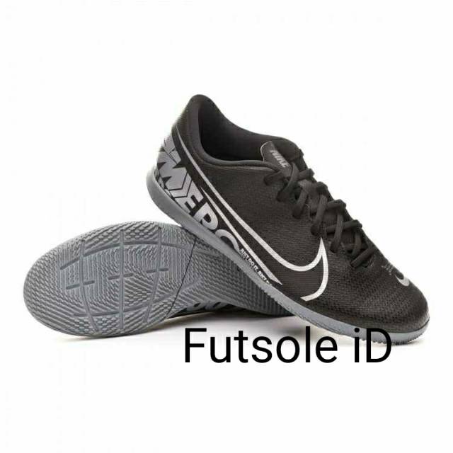 nike mercurial futsal black