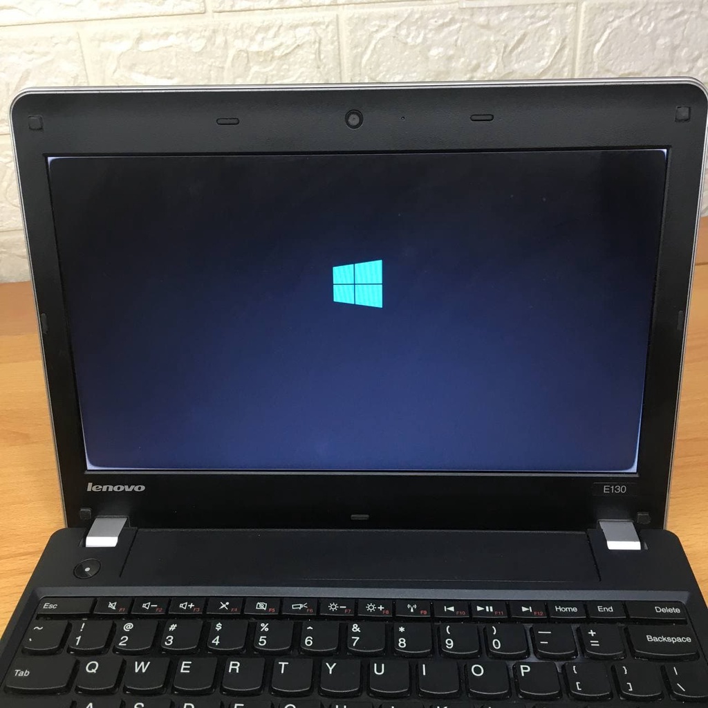 Laptop Lenovo ThinkPad Edge E130 Core i5 RAM 4GB HDD 320GB