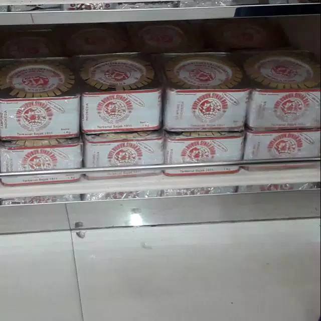 

Kopi bubuk sinar bola dunia kemasan kaleng 1 kg