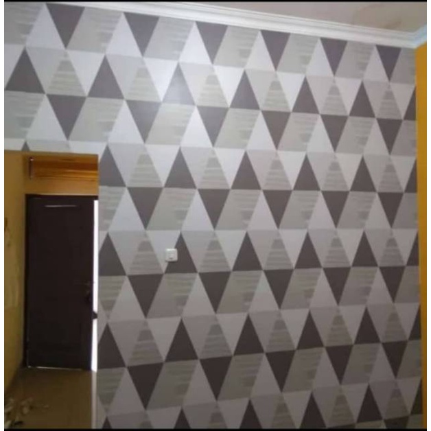 Wallpaper Stiker Dinding Elegant/Motif Segitiga Hitam/Wallpaper Premium/Wallpaper Kamar/Termurah