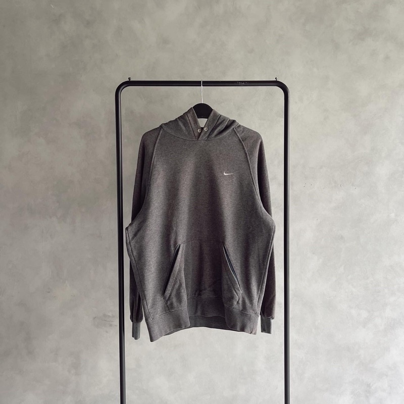 Nike small swoosh vintage hoodie