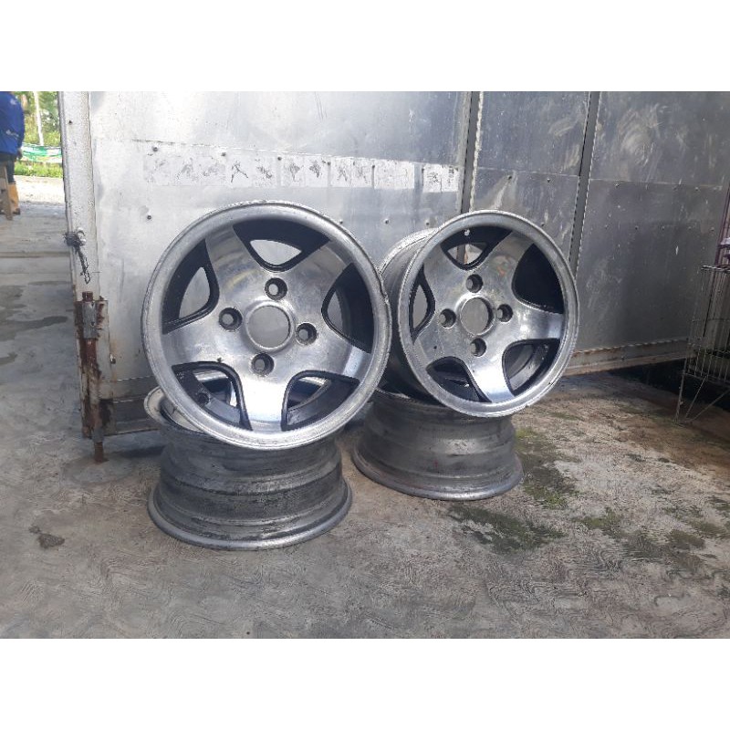velg carry r12