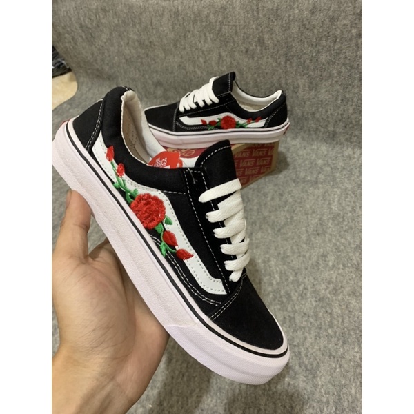 SEPATU VANSS OLD SKOOL ROSE BLACK WHITE CLASSIC OLDSCHOOL MOTIF MAWAR