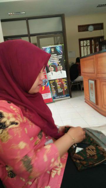 Ajisaka Kanaya Kemeja Batik Pria Eksklusif Lengan Pendek Batik Solo Berfuring